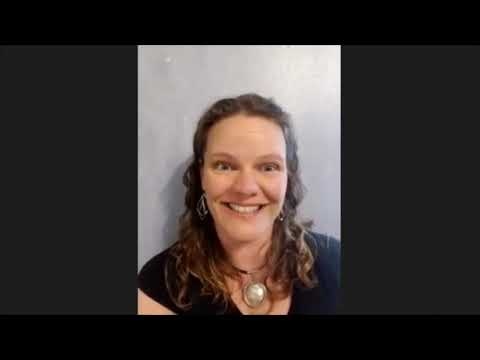 Melissa McCumber profile photograph